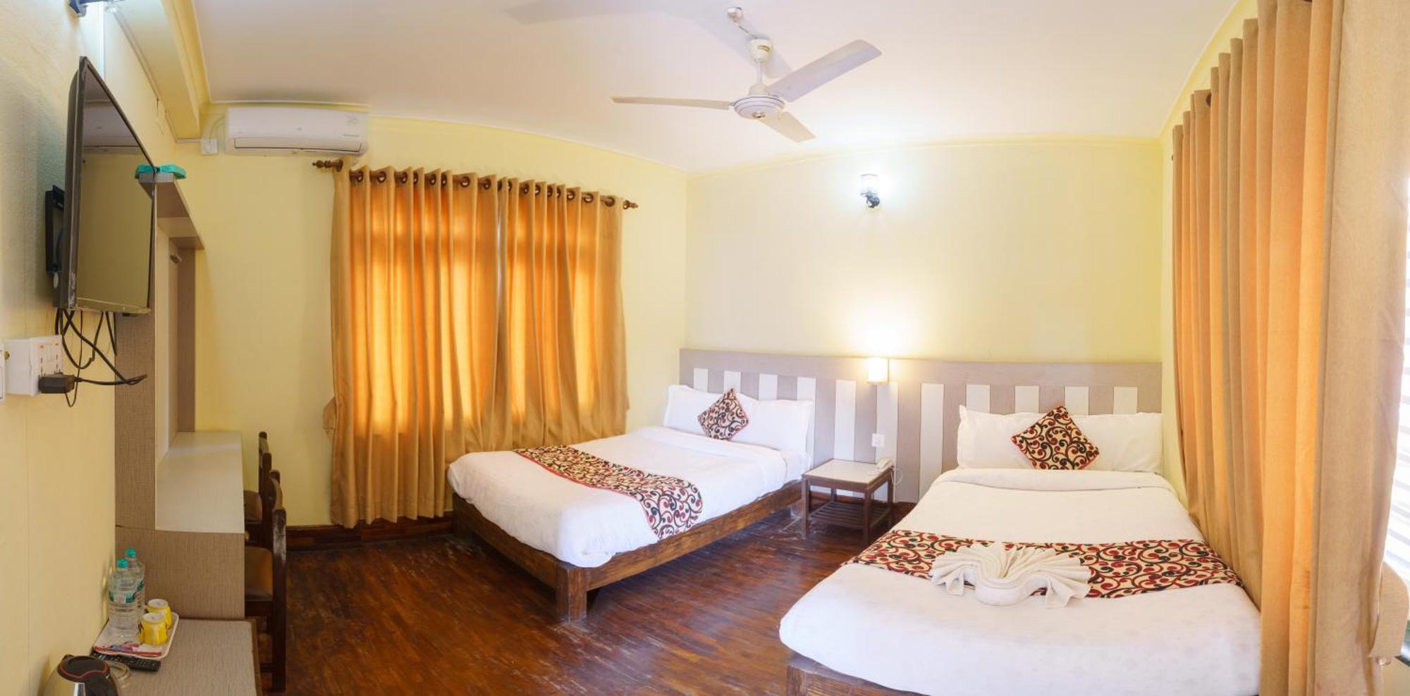 Hotel Angel Pokhara Kültér fotó