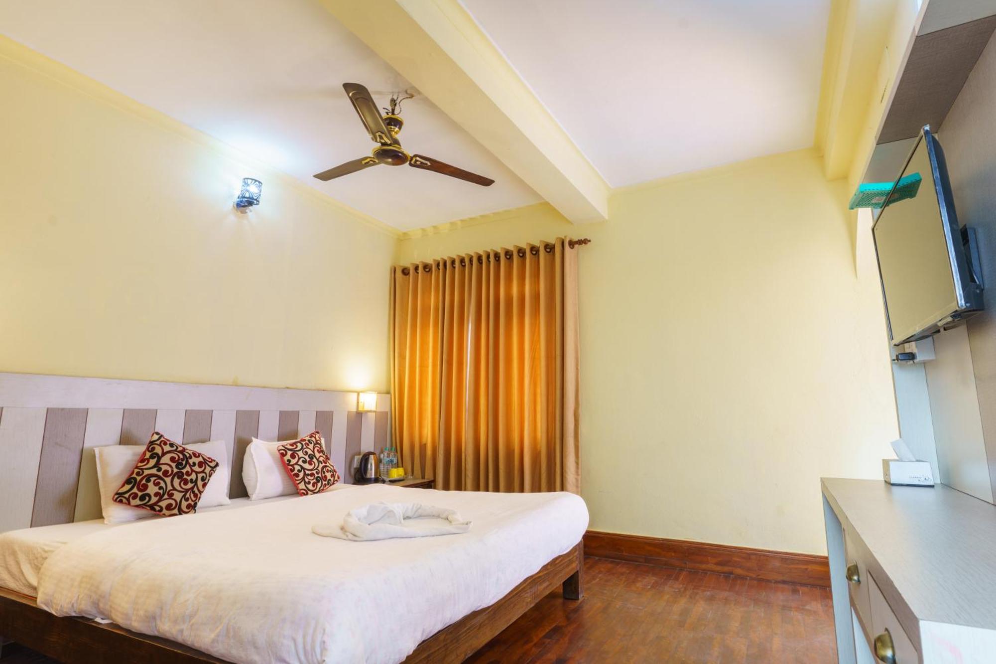 Hotel Angel Pokhara Kültér fotó