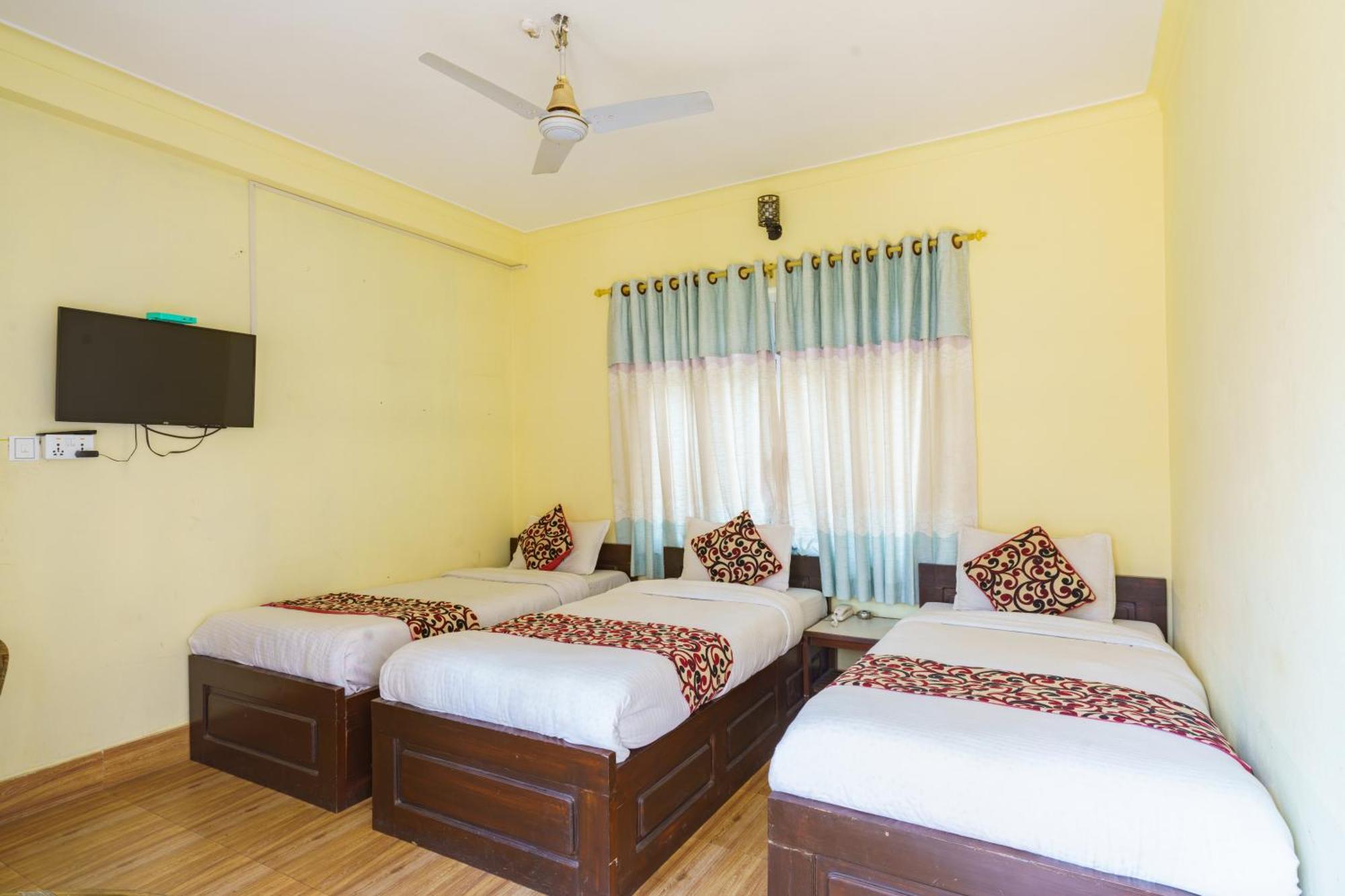 Hotel Angel Pokhara Kültér fotó