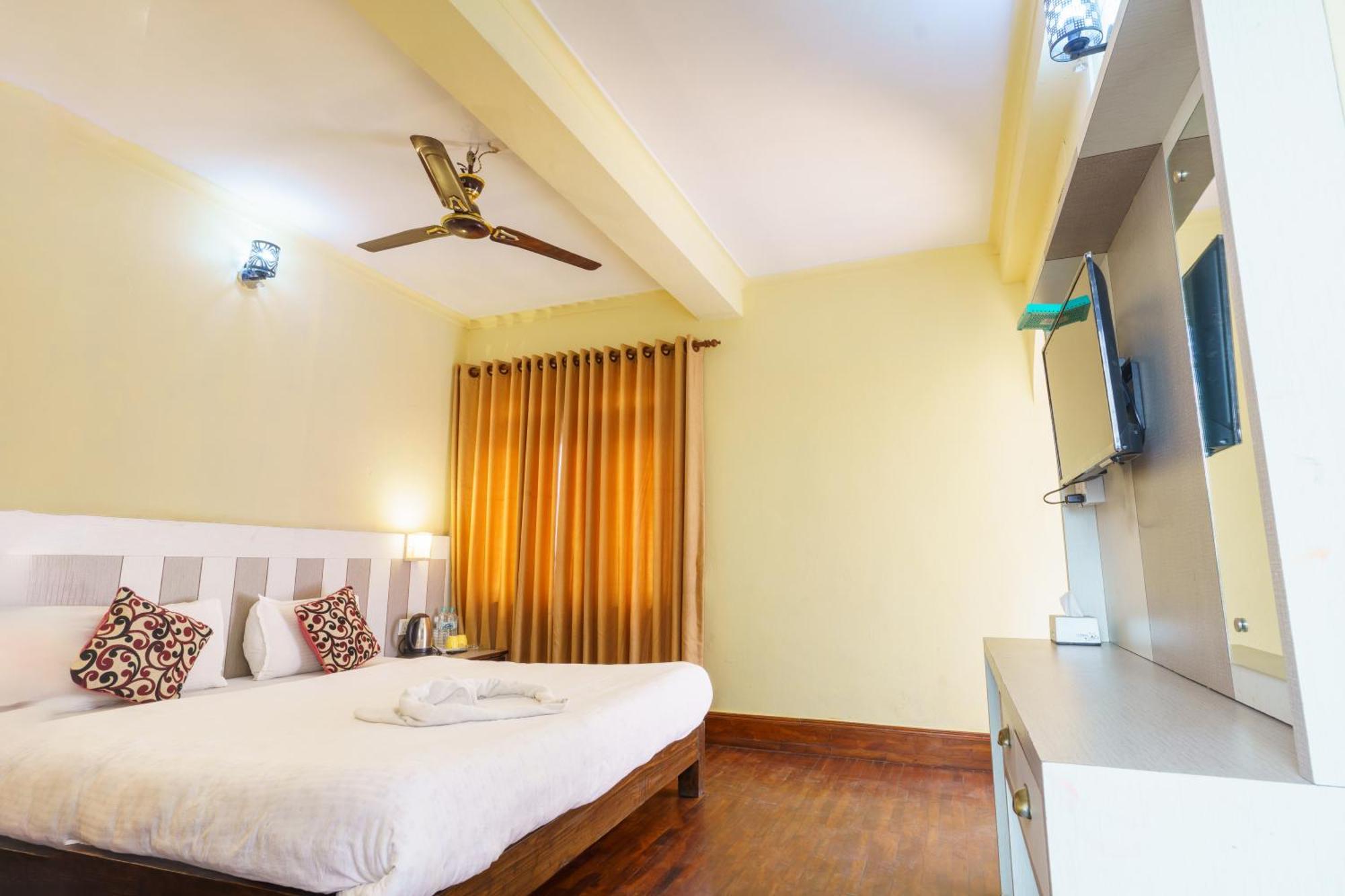 Hotel Angel Pokhara Kültér fotó