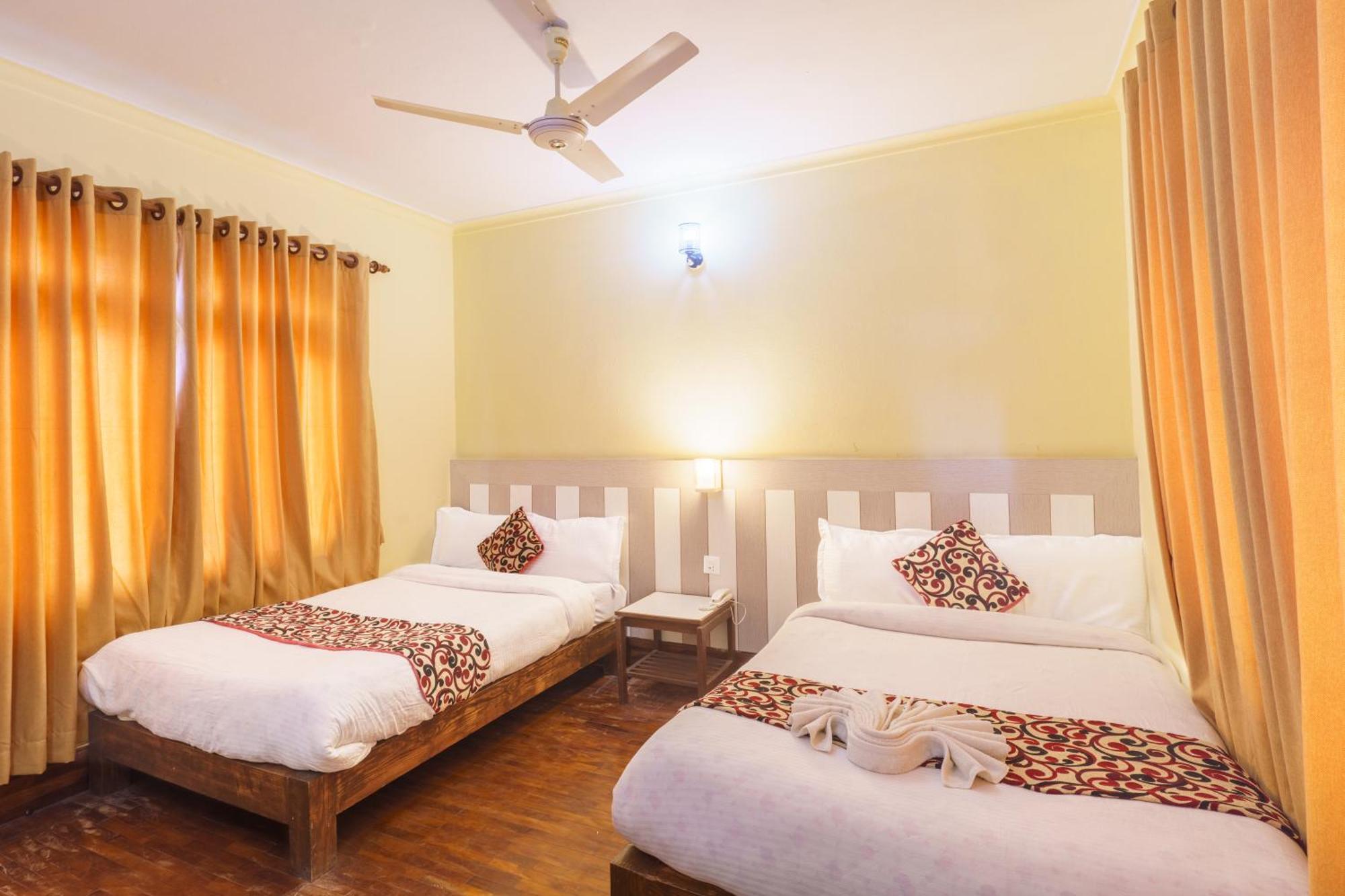 Hotel Angel Pokhara Kültér fotó