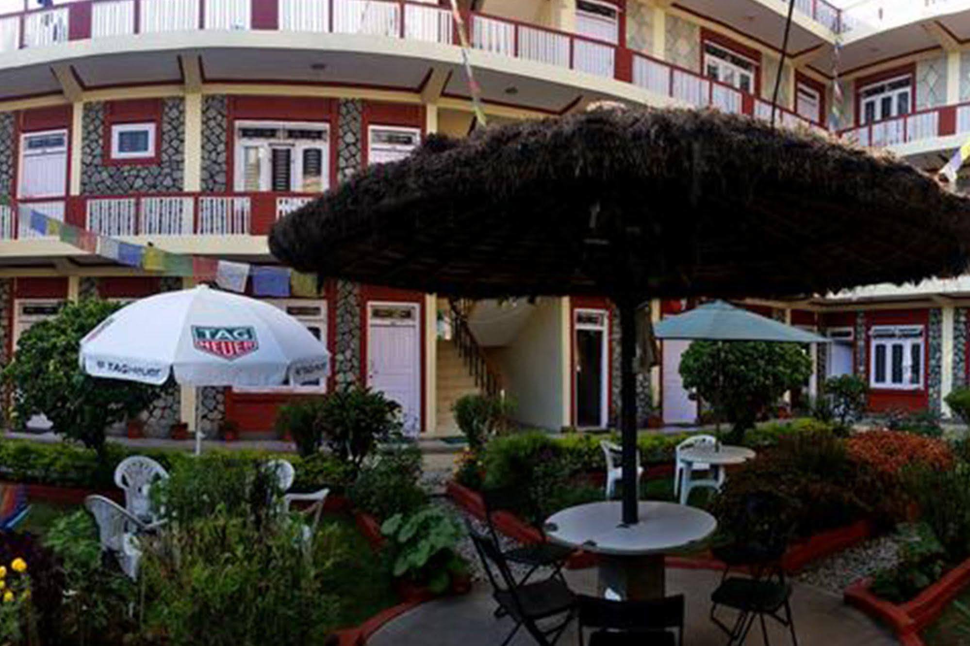 Hotel Angel Pokhara Kültér fotó