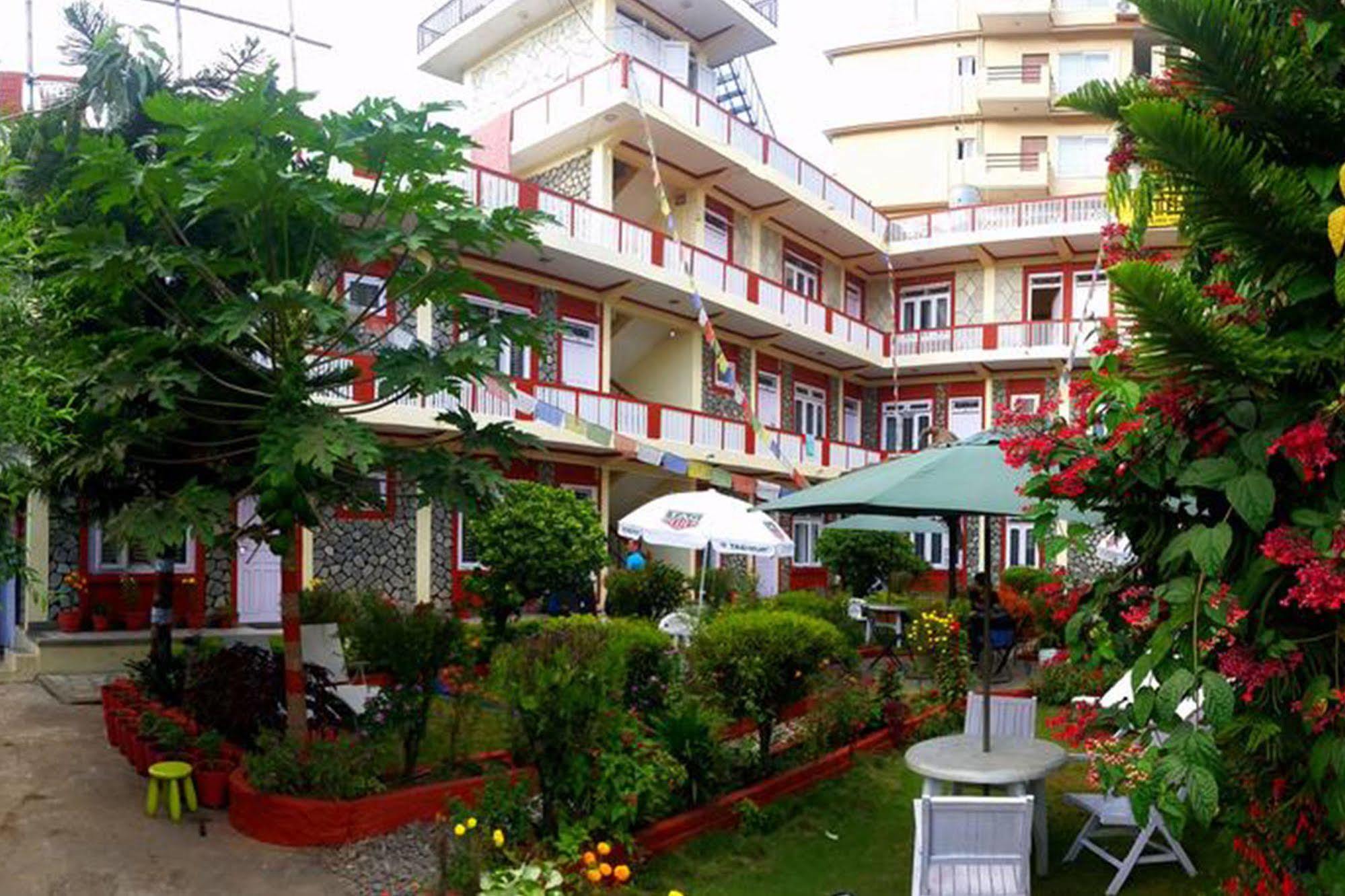 Hotel Angel Pokhara Kültér fotó