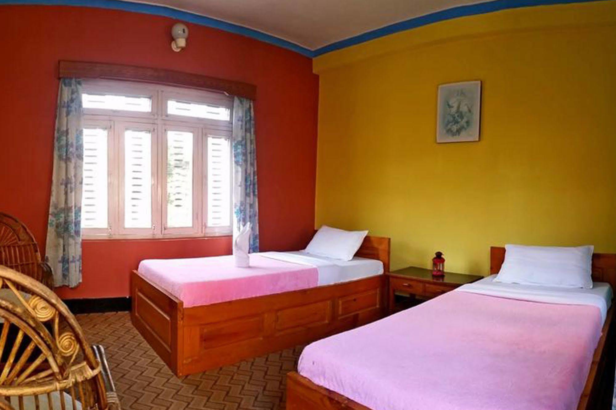 Hotel Angel Pokhara Kültér fotó