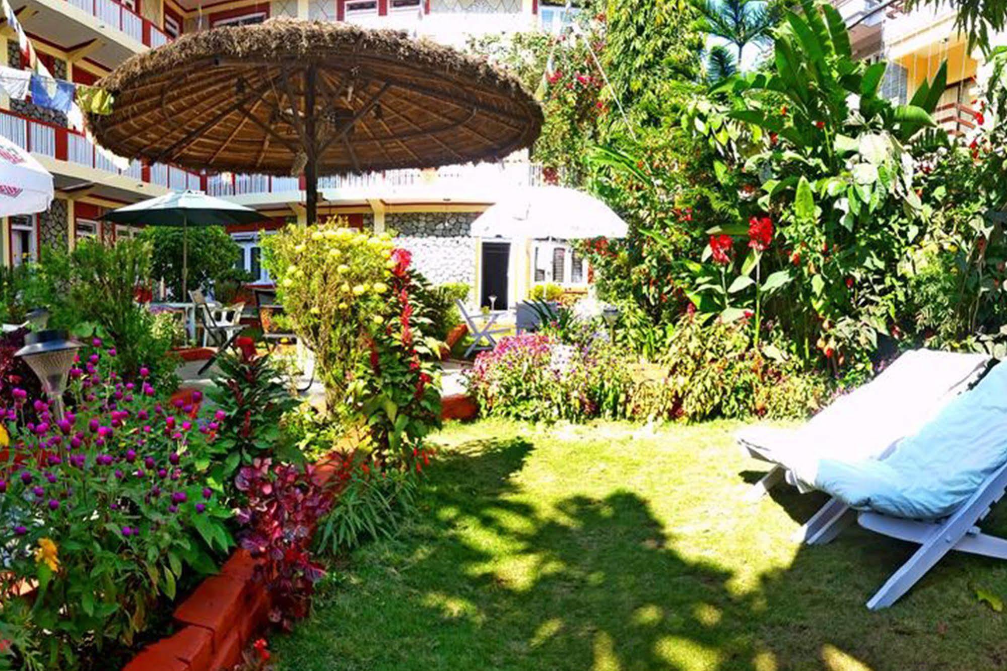 Hotel Angel Pokhara Kültér fotó
